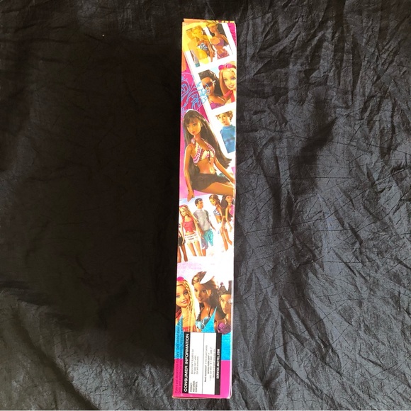 2005 Barbie Beach Fun BLAINE Doll nwt - Picture 9 of 16